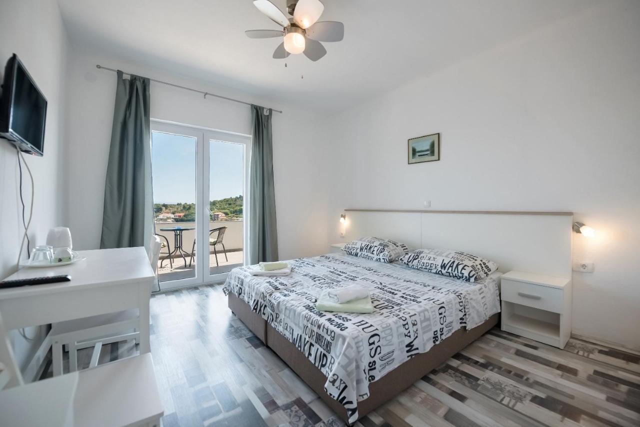 Picic Guesthouse Luka  Exterior foto