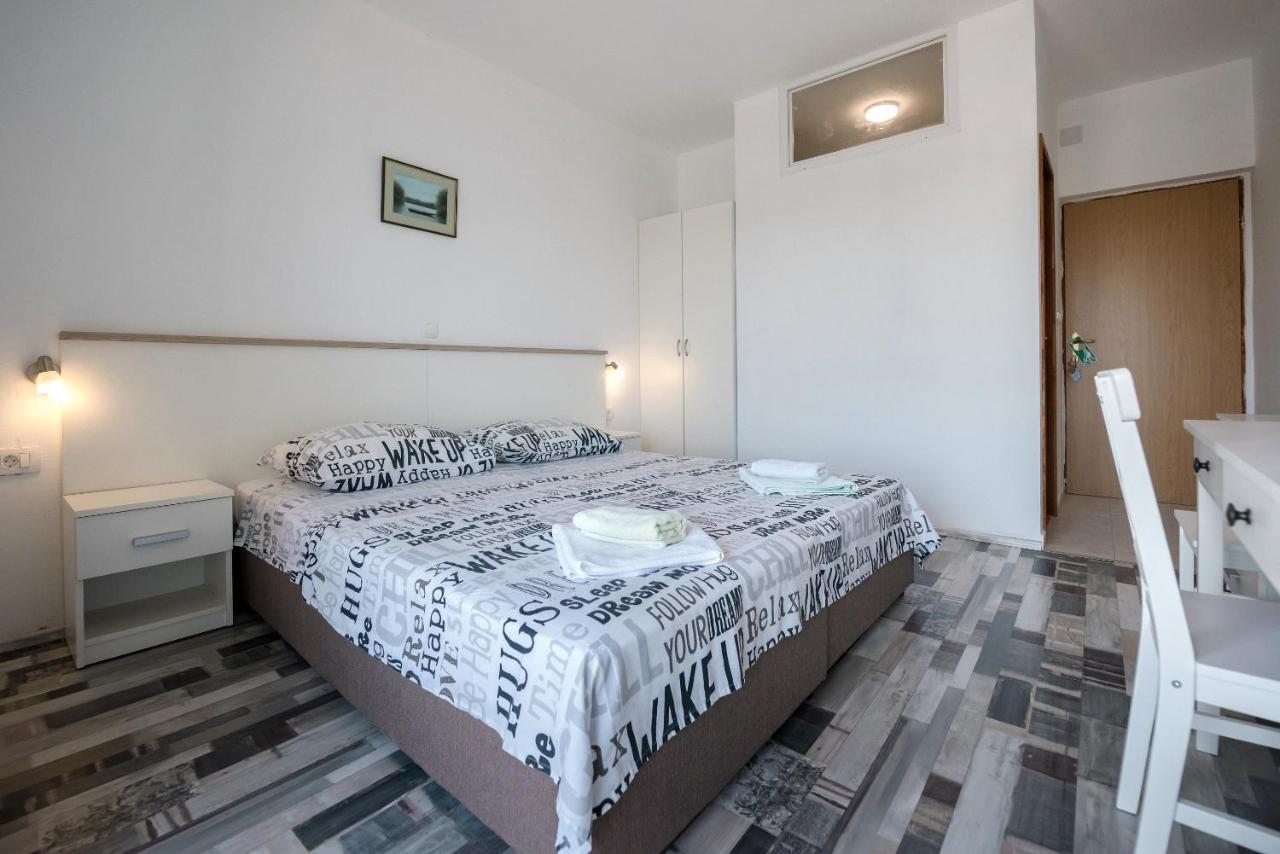 Picic Guesthouse Luka  Exterior foto