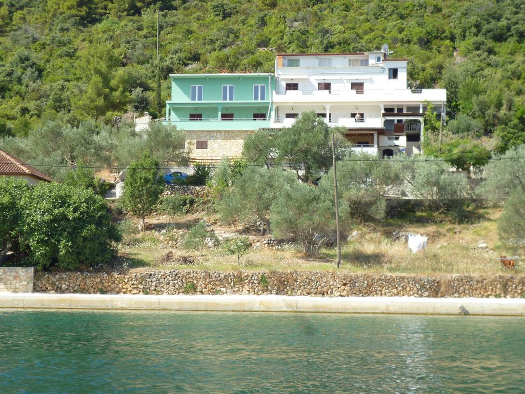 Picic Guesthouse Luka  Exterior foto